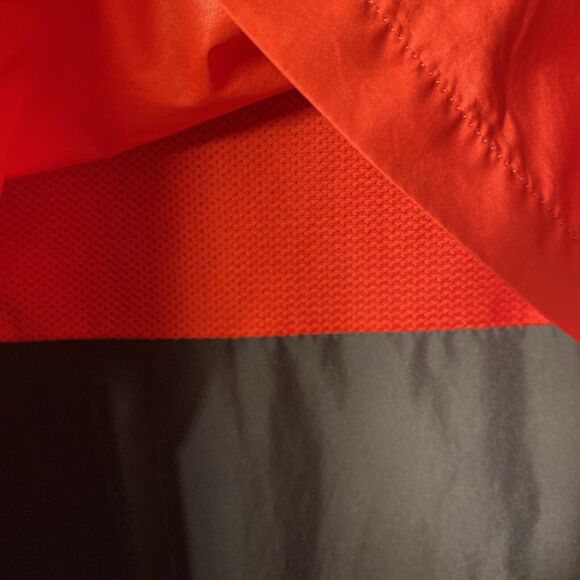 Nike Womens Windbreaker Large Red Black 3/4 Zipper Red Black Mesh Lining‎ - Picture 4 of 6